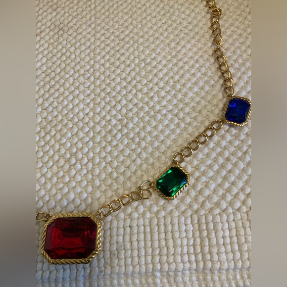 NECKLACE - Picture 4 of 5